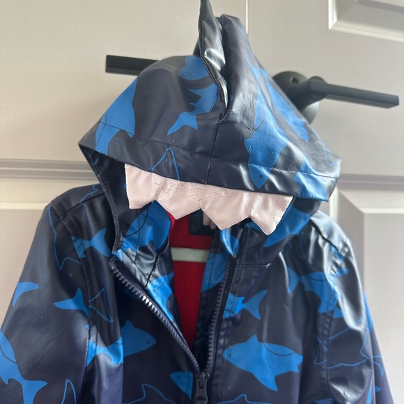 18 Month Shark Rain Jacket - Picture 9 of 10